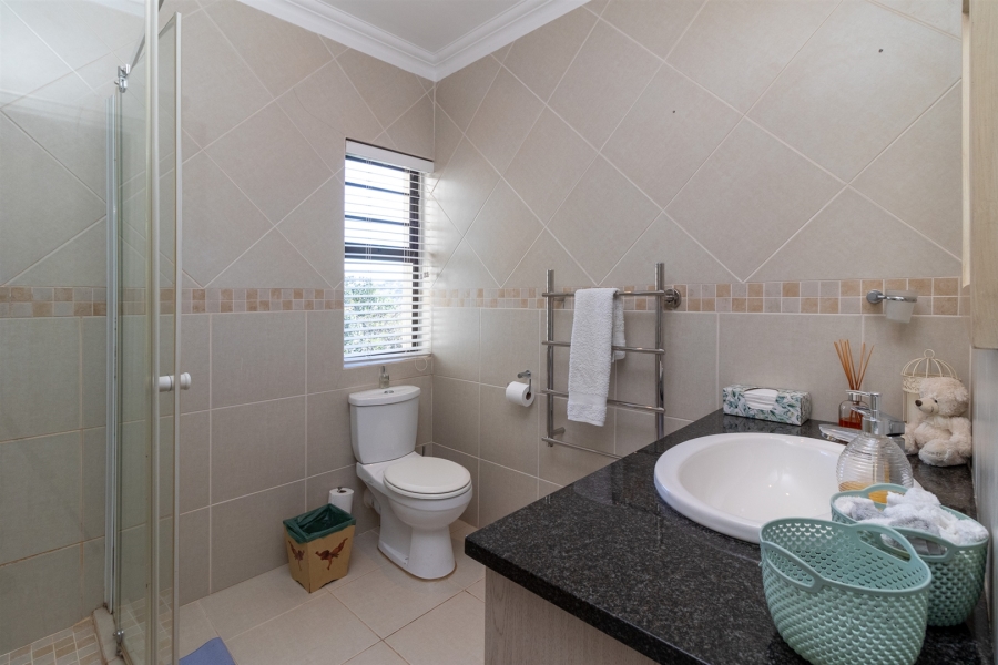 6 Bedroom Property for Sale in West Bank Eastern Cape